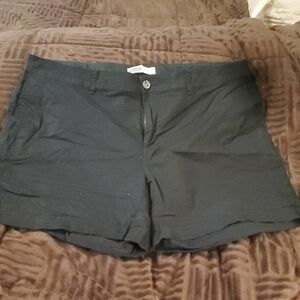 Old Navy Women's Everyday Shorts High rise